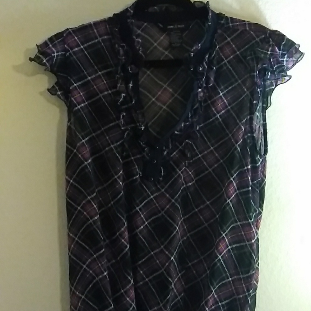 For Sale. SAM & MAX Glen plaid shear blouse